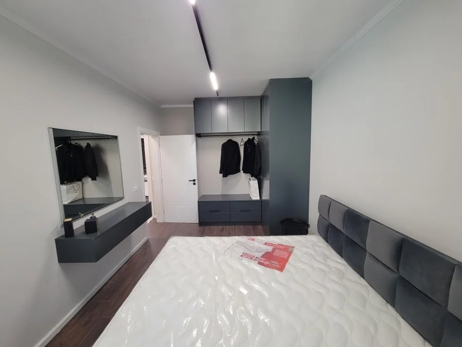 Tirane, jepet me qera apartament 1+1+Aneks+Ballkon Kati 9, 75 m² 900 € (Stadiumi Air Albania)