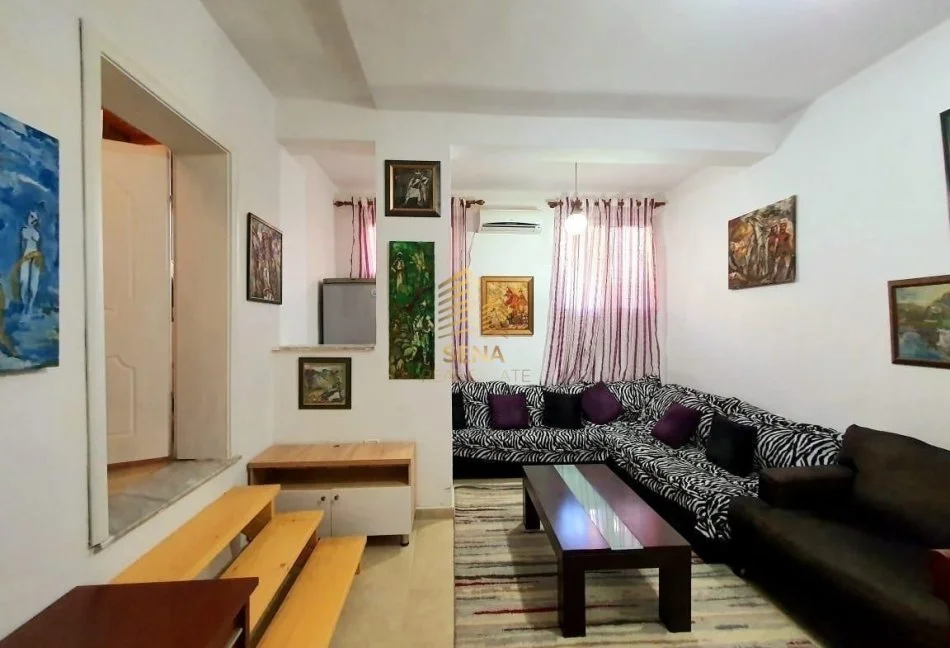 Tirane, shitet apartament 2+1+Ballkon Kati 1, 75 m² 140.000 € (Xhamia e Tabakeve)