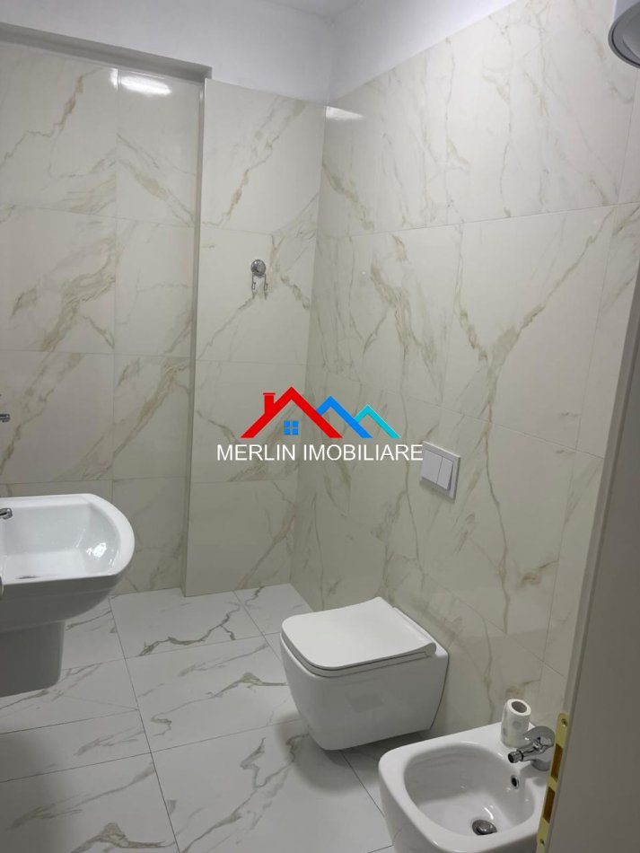 Tirane, jepet me qera apartament 1+1+Ballkon Kati 1, 55 m² 500 € (RRUGA HAMDI SINA,LIQENI I THATE)