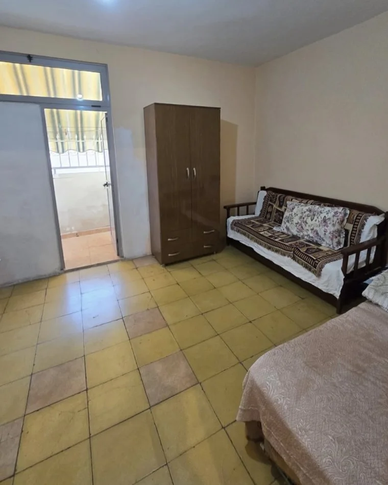 Shitet apartament 1+1 Rruga e Dibres