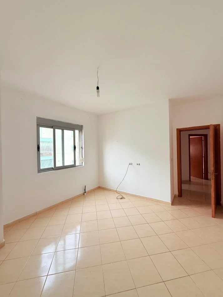 Fier, shitet apartament 2+1+Ballkon Kati 6, 85.000 € (29 Nentori)
