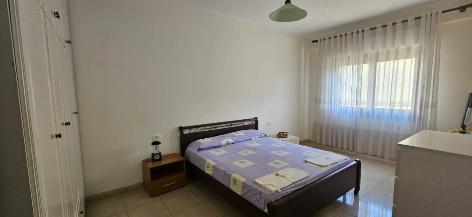 Tirane, jap me qera apartament 1+1 Kati 4, 80 m² 550 € 
