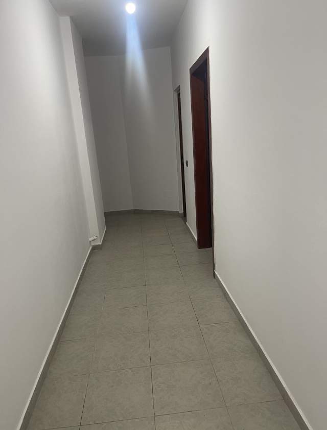 Tirane, shitet apartament 2+1+A Kati 2, 100 m² 68.000 Euro (Rruga thesarit)