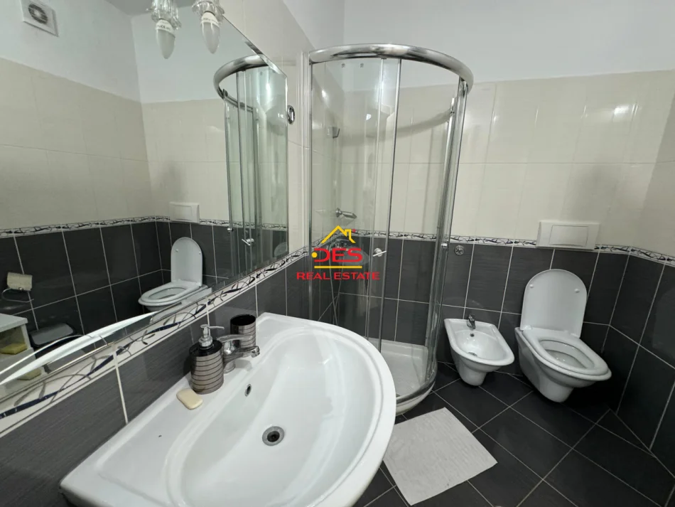 Vlore, shitet vetem 1 dhome 1+1+Ballkon Kati 2, 50 m² 105.000 €