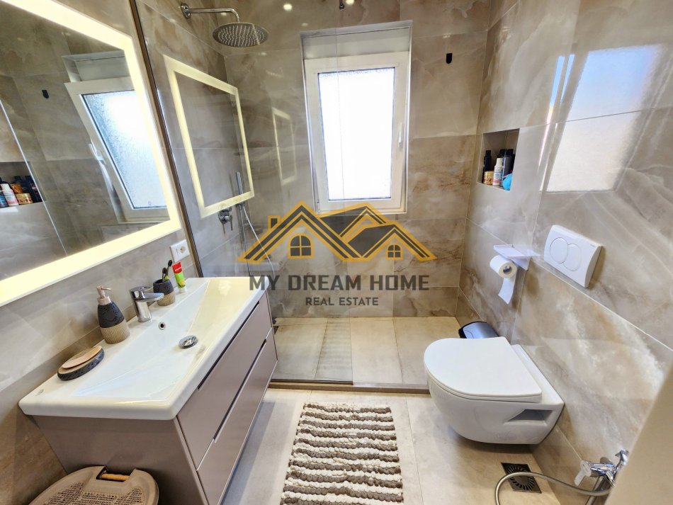 Durres, shitet apartament 2+1 Kati 6, 90 m² 130.000 € (PLAZH)
