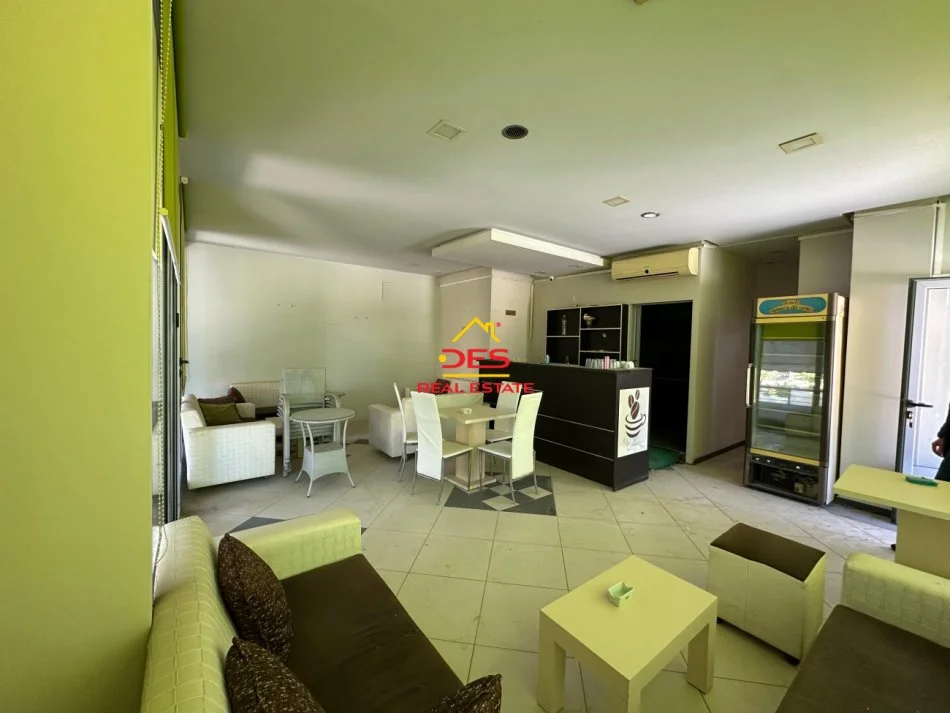 Vlore, shitet ambjent biznesi Kati 1, 70 m² (Rruga Mis Durhan)