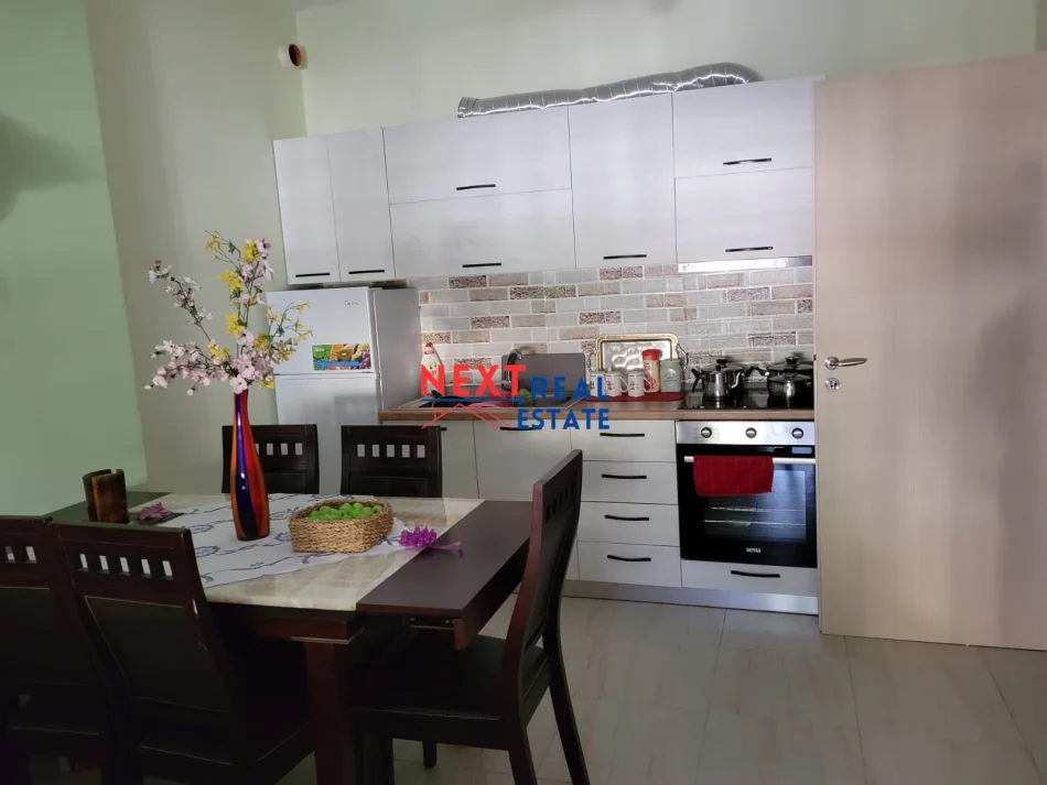 REZERVO PRONEN VETEM ME 500€! SHITET SUPER APARTAMENT 2+1 NE LUNGOMARE, VLORE