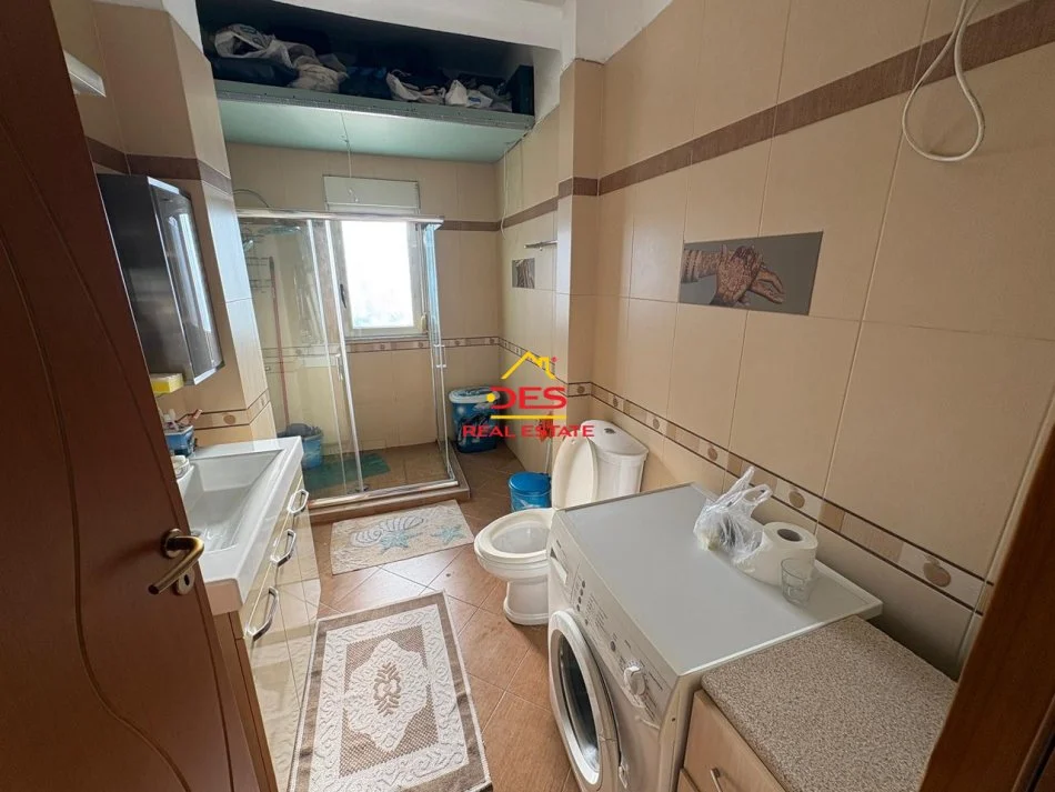 Vlore, shitet apartament 2+1+Ballkon Kati 4, 107 m² (Rruga Kosova)
