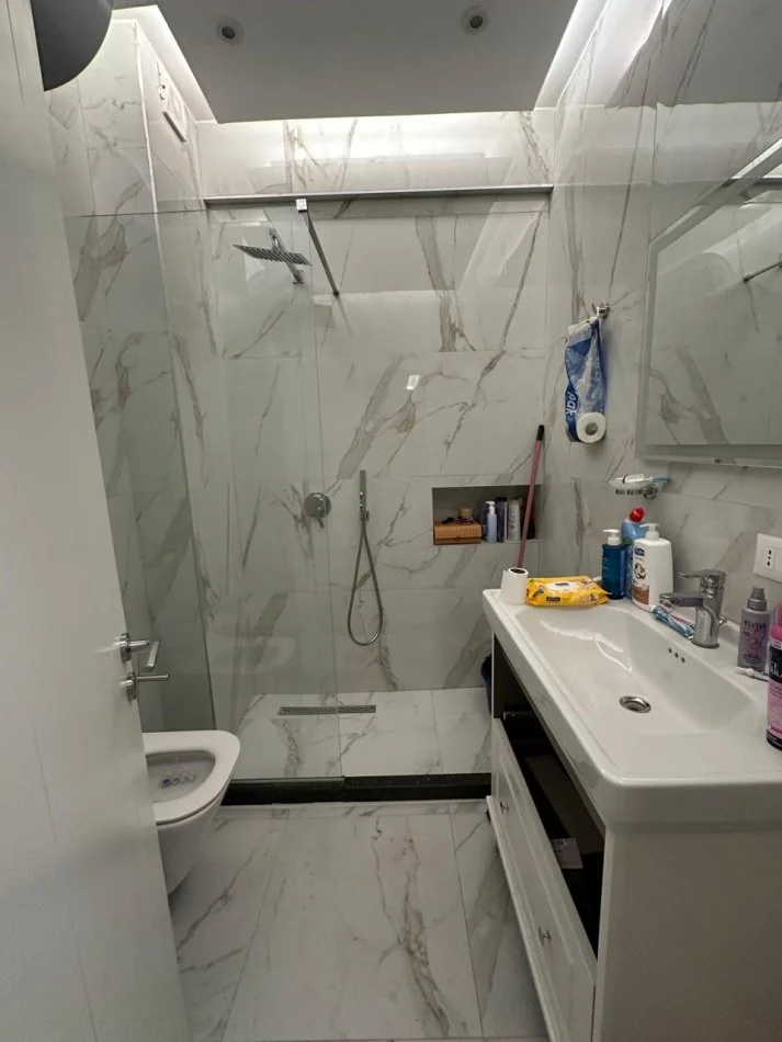 Tirane, shitet apartament 2+1 , 100 m² 240.000 € (ALI DEMI)