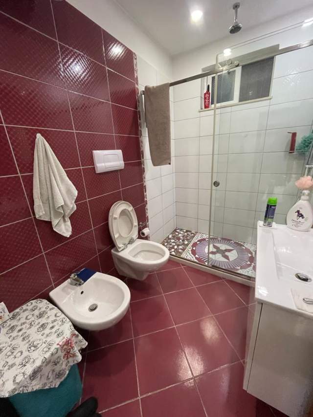Tirane, shitet Vile 2+1+BLK Kati 2, 170 m² 170.000 Euro (Yzberisht)