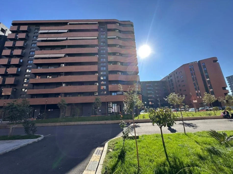 Tirane, shitet apartament 2+1+Ballkon Kati 2, 112 m² 190.000 € (Oasis Residence)