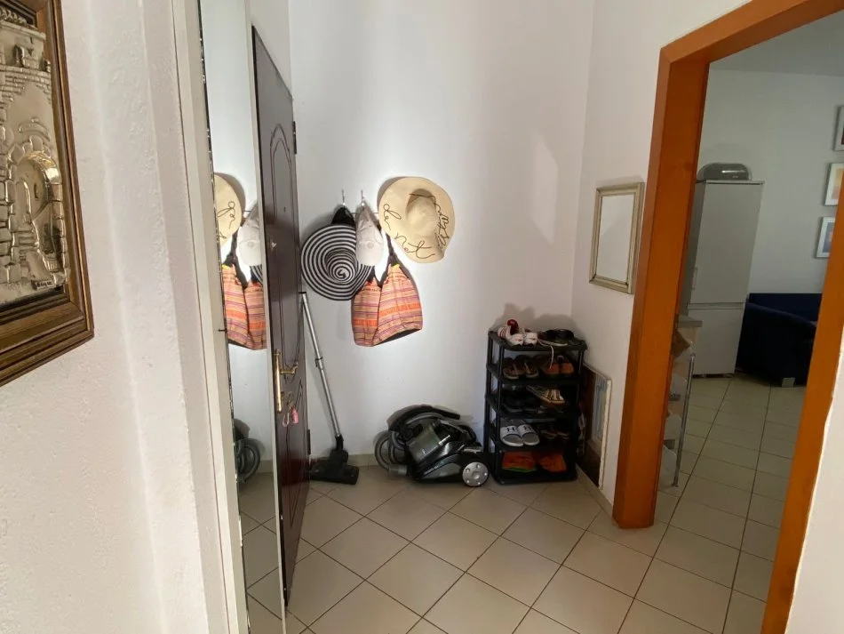 Jepet me qera apartament Kati 2, 55 m² 550€ (Komplexi xixa Golem , Durrës)