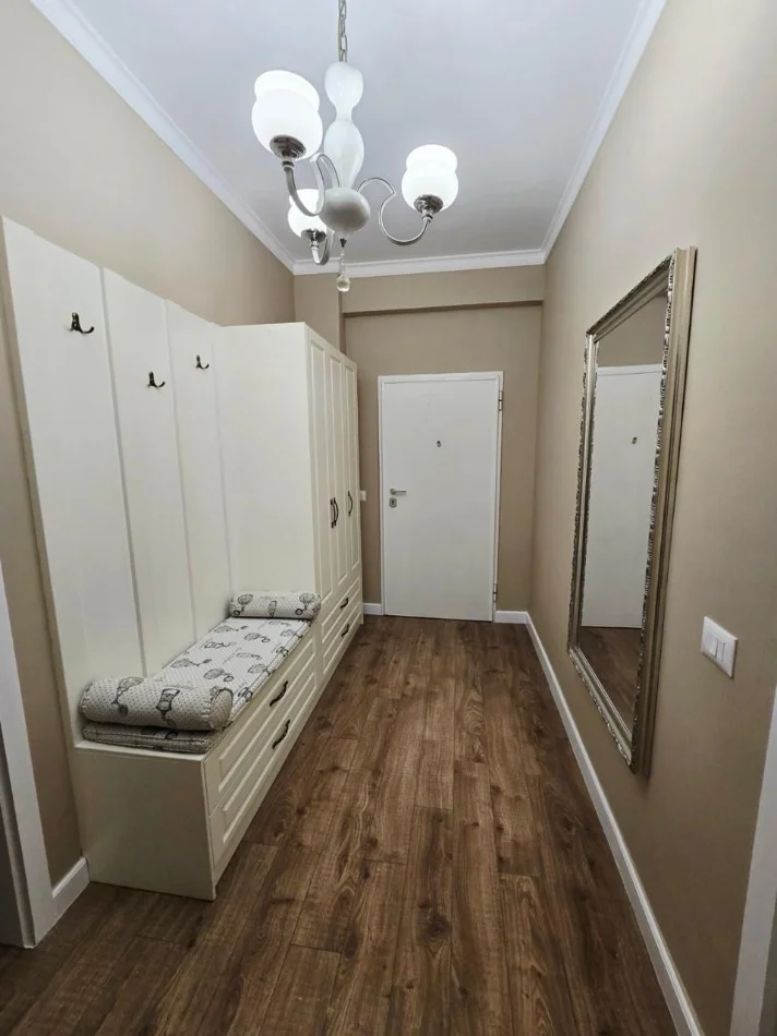 Tirane, jepet me qera apartament 3+1+Ballkon Kati 2, 128 m² 1.400 € (Kopshti Zoologjik)