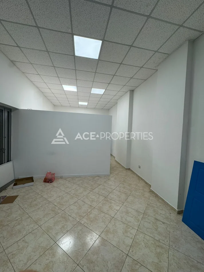 Durres, jepet me qera ambjent biznesi Kati 0, 45 m² 320 € (Vollga, Durres)