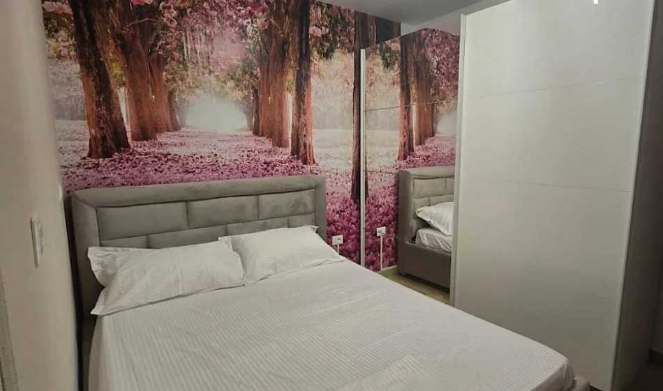 Tirane, jepet me qera apartament 2+1 Kati 7, 75 m² 650 € 