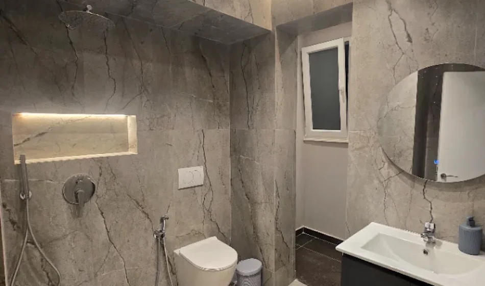 Tirane, jepet me qera garsonier Studio Kati 4, 400 € 