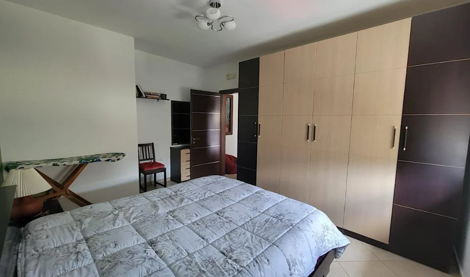Tirane, jepet me qera apartament 1+1 Kati 3, 70 m² 500 € 