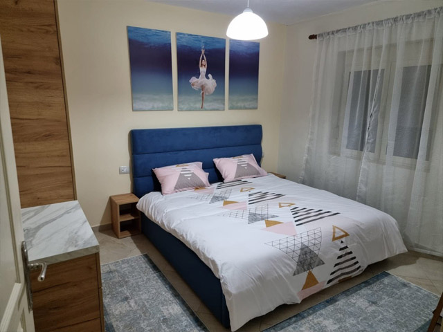 Tirane, jepet me qera apartament 1+1+A Kati 2, 55 m² 400 Euro (Rruga Fortuzi)
