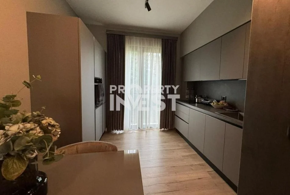 Tirane, jepet me qera apartament 3+1+Aneks+Ballkon Kati 2, 130 m² 2.000 € (Pallati i Brigadave)