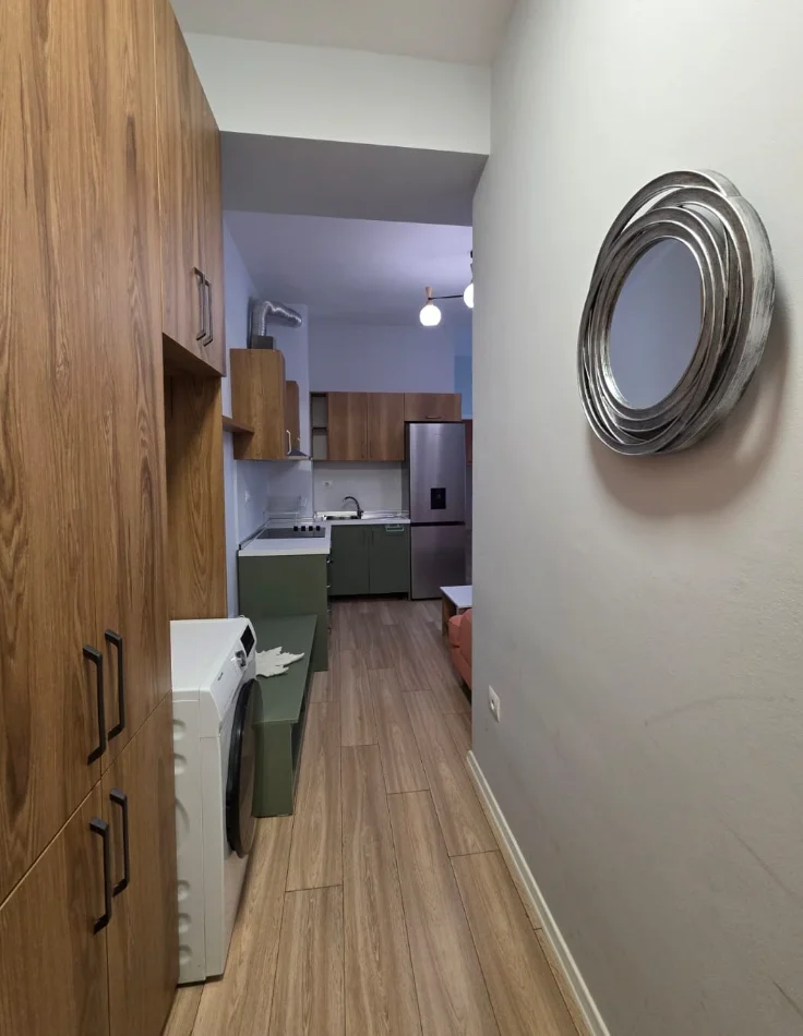 Tirane, jepet me qera apartament 1+1+Ballkon , 65 m² 450 € 