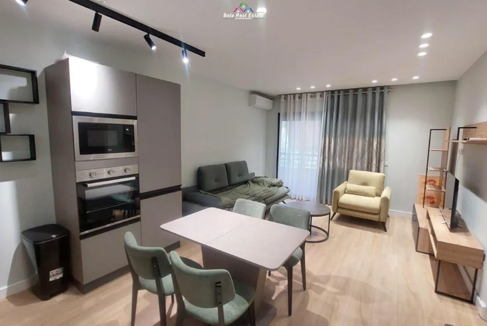 Tirane, jepet me qera apartament 1+1+Ballkon Kati 2, 70 m² 740 € (medar shtylla)