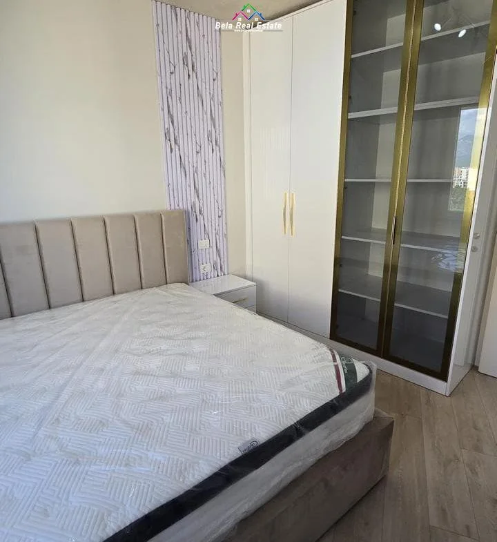 Tirane, jepet me qera apartament 1+1+Ballkon Kati 8, 70 m² 630 € (mikel maruli)