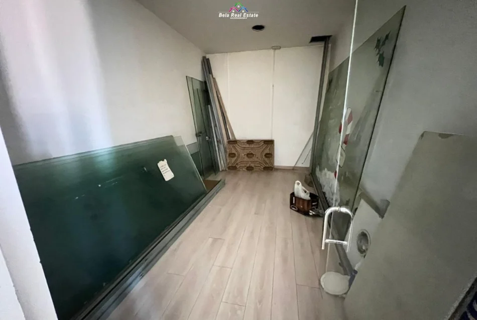 Tirane, jepet me qera zyre Kati 2, 300 m² 4.500 € (Stadiumi Dinamo)