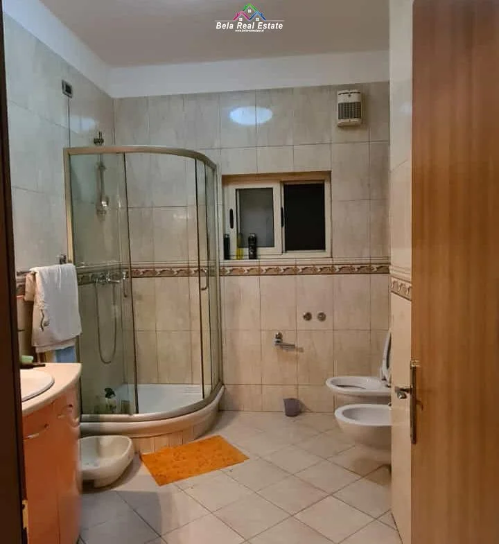 Tirane, jepet me qera Vile Kati 4, 105 m² 4.000 € (myslym shyr)