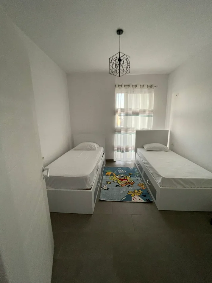 Tirane, shes apartament 2+1+Aneks+Ballkon Kati 5, 113 m² 102.000 € (Kamez)