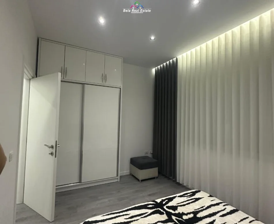Tirane, jepet me qera apartament 1+1+Ballkon Kati 1, 55 m² 740 € (rruga elbasanit)