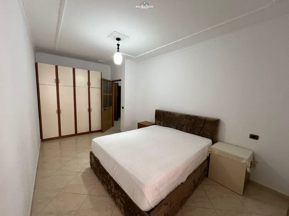 Tirane, jap me qera apartament 1+1+Ballkon Kati 3, 74 m² 530 € (dritan hoxha)