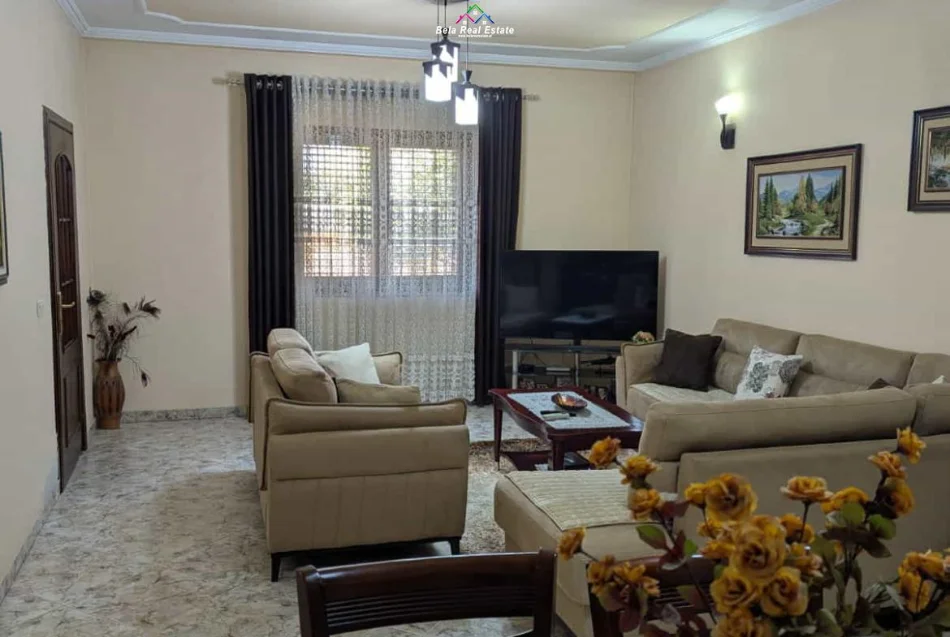 Tirane, shes Vile 3 Katshe , 260 m² 520.000 € (don bosko)