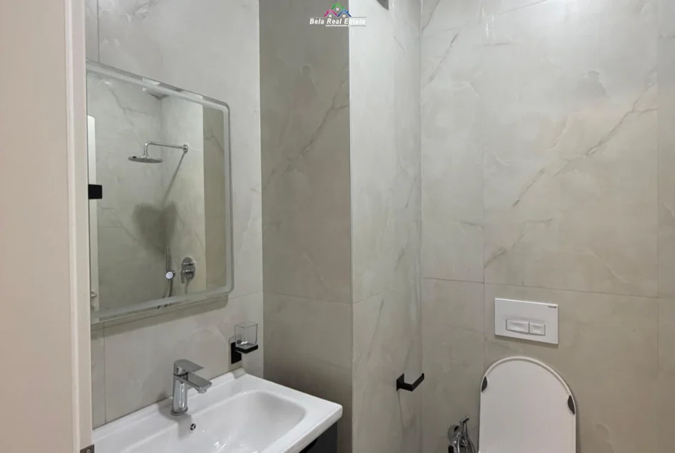 Tirane, jepet me qera apartament 1+1+Ballkon Kati 6, 50 m² 470 € (pasho hysa)