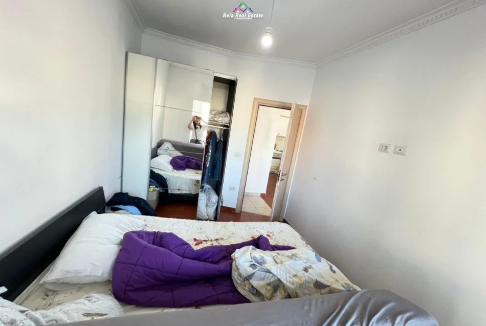Tirane, jepet me qera apartament 1+1+Ballkon Kati 6, 65 m² 650 € (vasil shanto)
