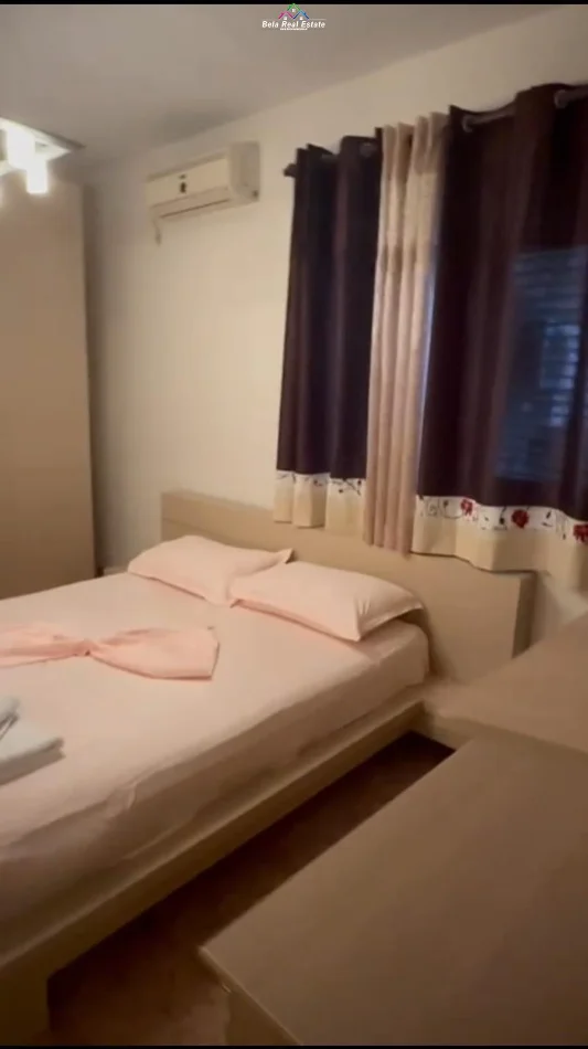 Tirane, jap me qera apartament 3+1 Kati 2, 120 m² 830 € (Rruga e Elbasait, prane Shkolles se Baletit)