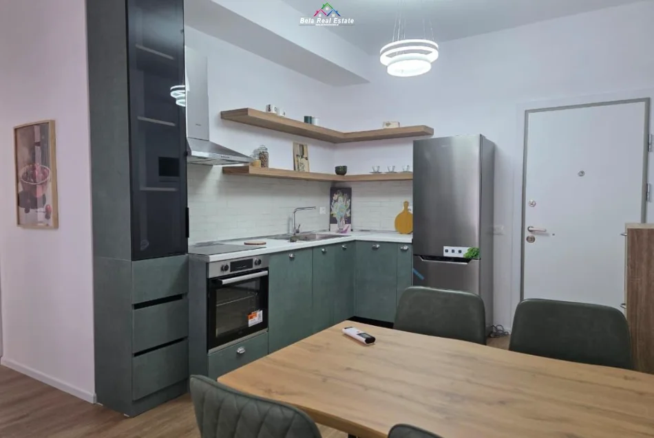 Tirane, jepet me qera apartament 2+1 , 75 m² 540 € (pasho hysa)