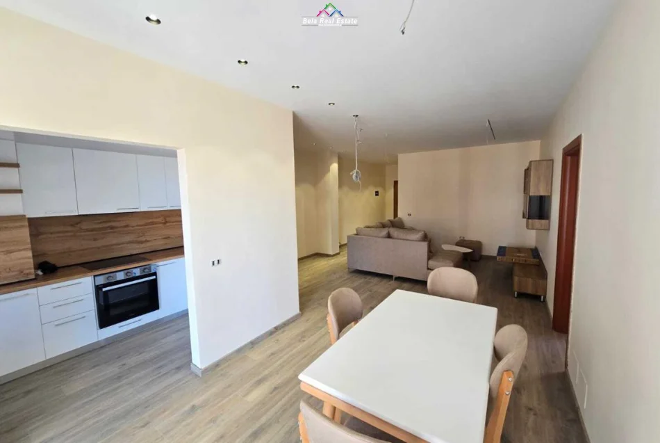 Tirane, jepet me qera apartament 3+1+Ballkon Kati 6, 120 m² 1.400 € (Bulevardi Zhan Dark)