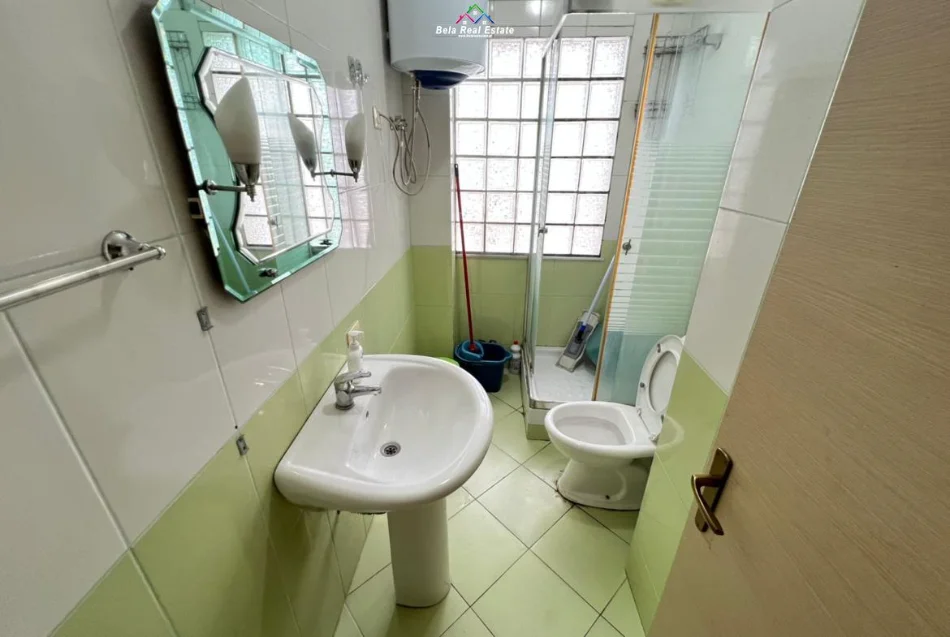 Tirane, jepet me qera apartament 1+1+Ballkon Kati 6, 110 m² 520 € (jordan misja)