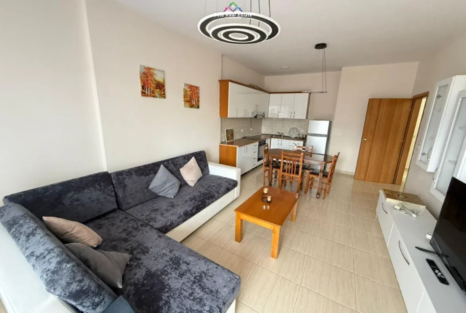 Tirane, jepet me qera apartament 1+1 Kati 5, 80 m² 680 € (rruga e elbasanit)