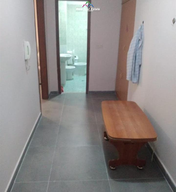 Tirane, jepet me qera apartament 1+1+Ballkon Kati 8, 70 m² 40.000 € (Shefqet Musaraj)