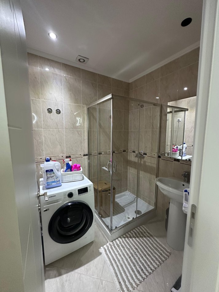 Tirane, shes apartament 2+1 Kati 4, 124 m² 273.000 € (Rruga Don Bosko)