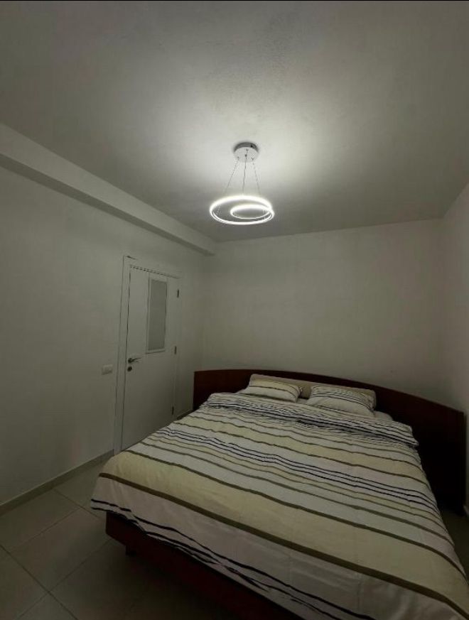 Tirane, jap me qera apartament 2+1+Ballkon Kati 3, 97 m² 900 € (Jordan Misja , Tirane)