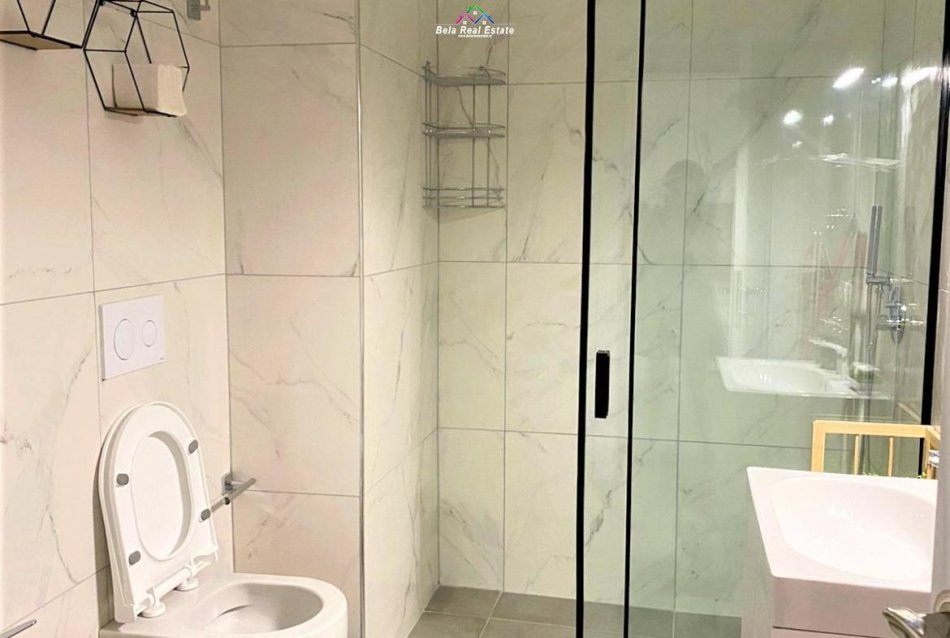 Tirane, jepet me qera apartament 1+1 Kati 10, 68 m² 520 € (oxhaku)