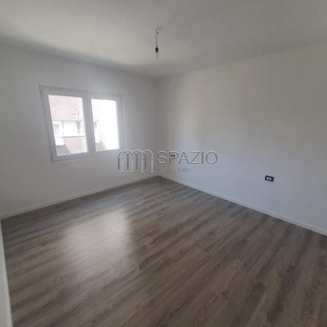 Tirane, shitet apartament 2+1+BLK Kati 4, 75 m² 110.000 Euro