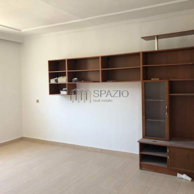 Tirane, shitet apartament 2+1 Kati 5, 70 m² 48.000 Euro (Kombinat)