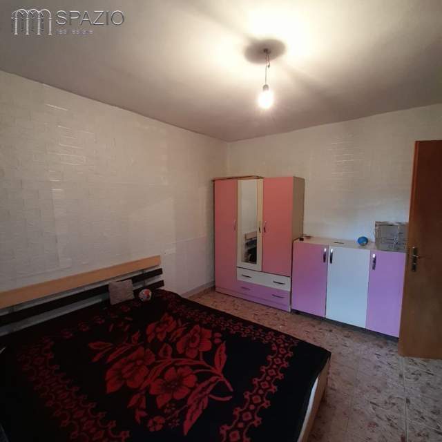 Tirane, shitet apartament 1+1 Kati 3, 55 m² 89.000 Euro (7 Xhuxhat)