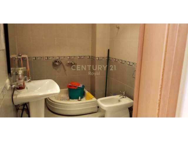 Tirane, jepet me qera apartament 1+1+BLK Kati 2, 60 m² 350 Euro (21 dhjetori)