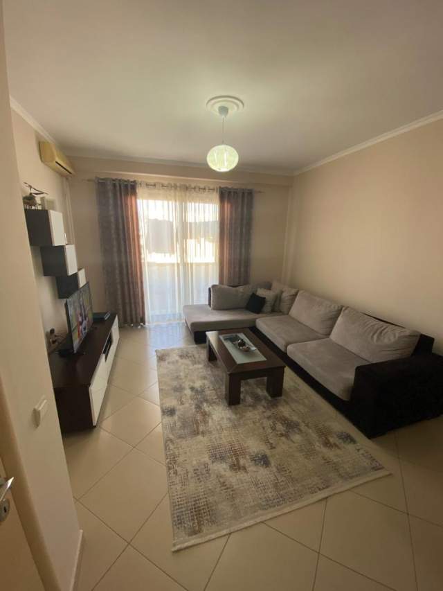 Tirane, shitet apartament 2+1+BLK Kati 7, 98 m² 89.000 Euro (9, Piazza Scanderbeg, Cham Market, Njësia Bashkia)