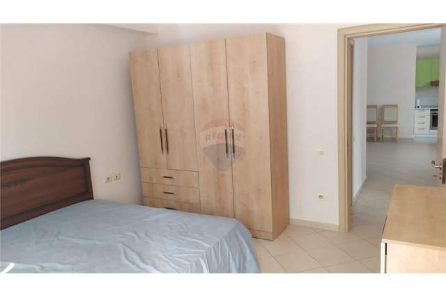 Tirane, jepet me qera apartament Kati 3, 105 m² 450 Euro (Kodra e Diellit)