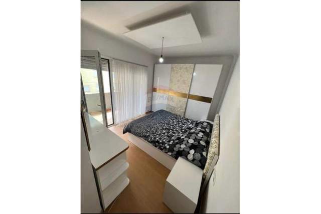 Tirane, jepet me qera apartament Kati 3, 104 m² 450 Euro